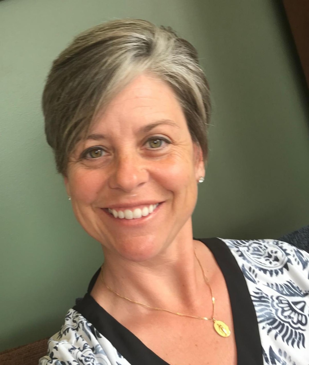 Allison Adams headshot